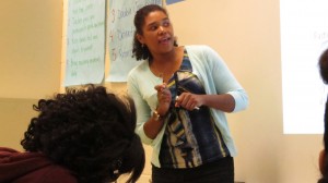 Mississippi Teacher Corps TEAM teacher Golda Sharpe works with summer school students in Holly Springs during the programs summer training.