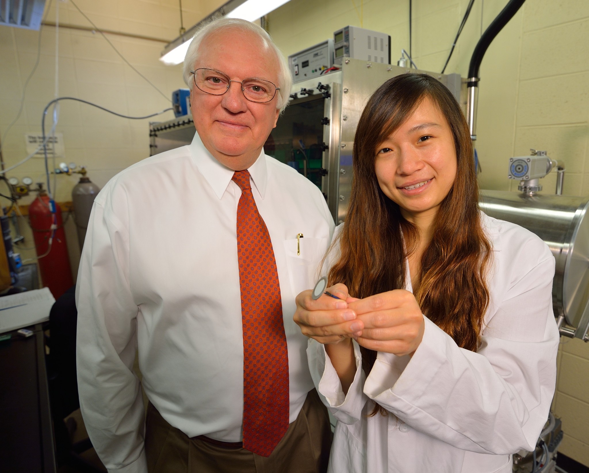 Charles Hussey with postdoctoral research associate Li-Hsien Chou.