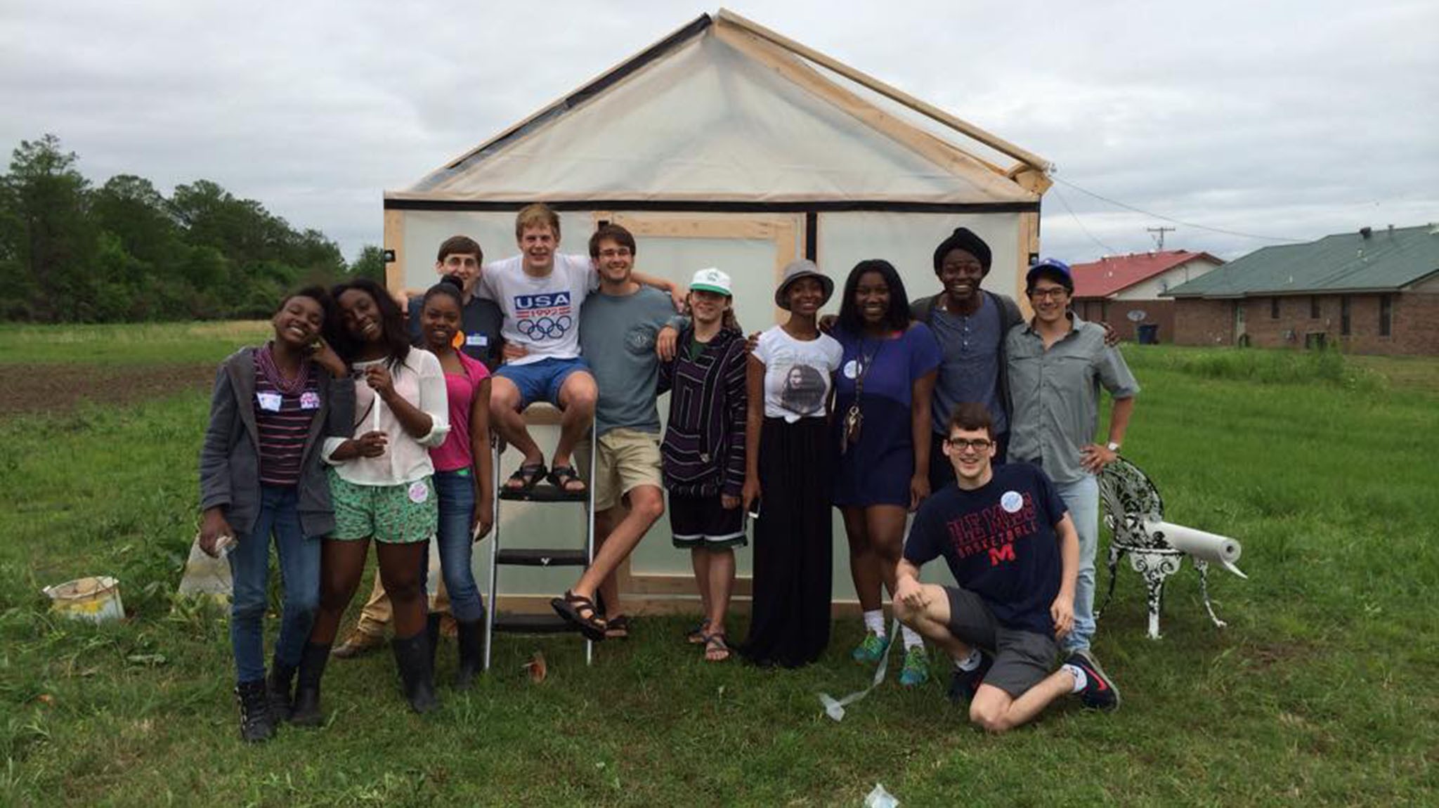 Starting from the left (with the tall guy) and going right, the names are Ben May, Ben Branson, Joe Bell, Chris Sahlen, Lisa Giles, Cierra Ray, Jeffery Peavy, Will Bedwell and Alex Ridgeway (kneeling in front)