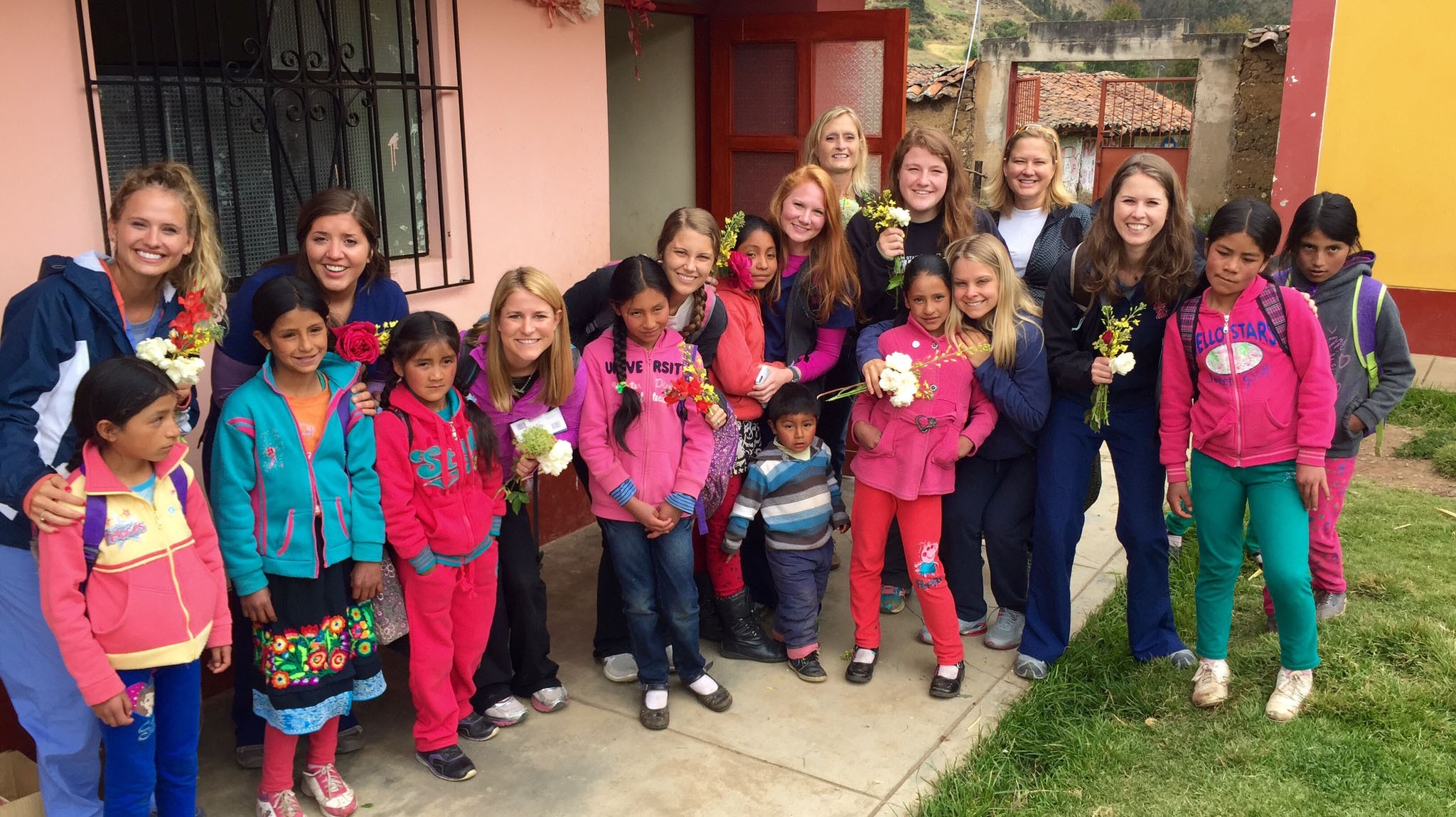 Pharmacy students interact with Peruvian children while on a medical mission trip.
